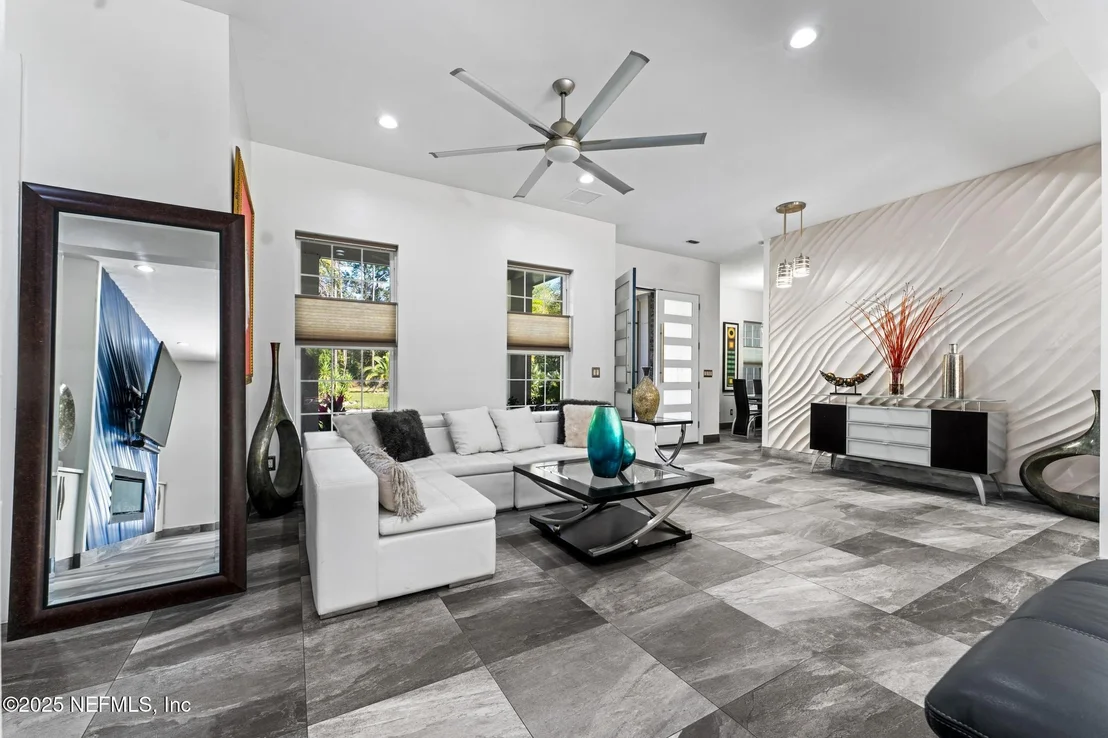 Photo of 3010 STARRATT Road