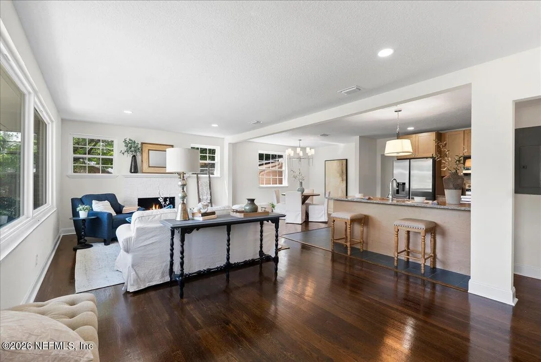 Photo of 5541 MILMAR Drive N