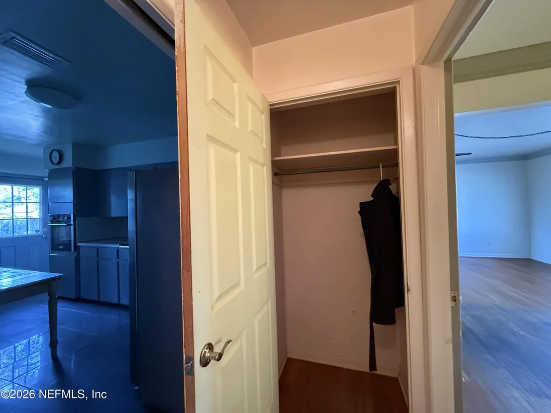 Photo of 976 TOWNSEND Boulevard