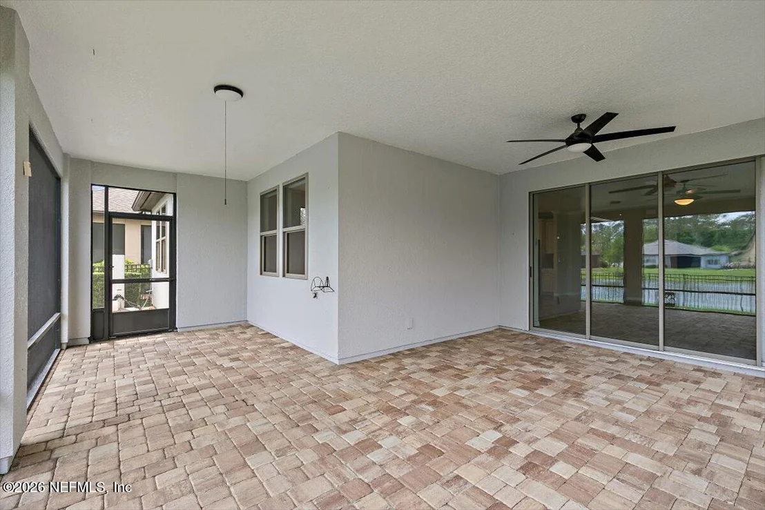 Photo of 213 WOOD POND Loop