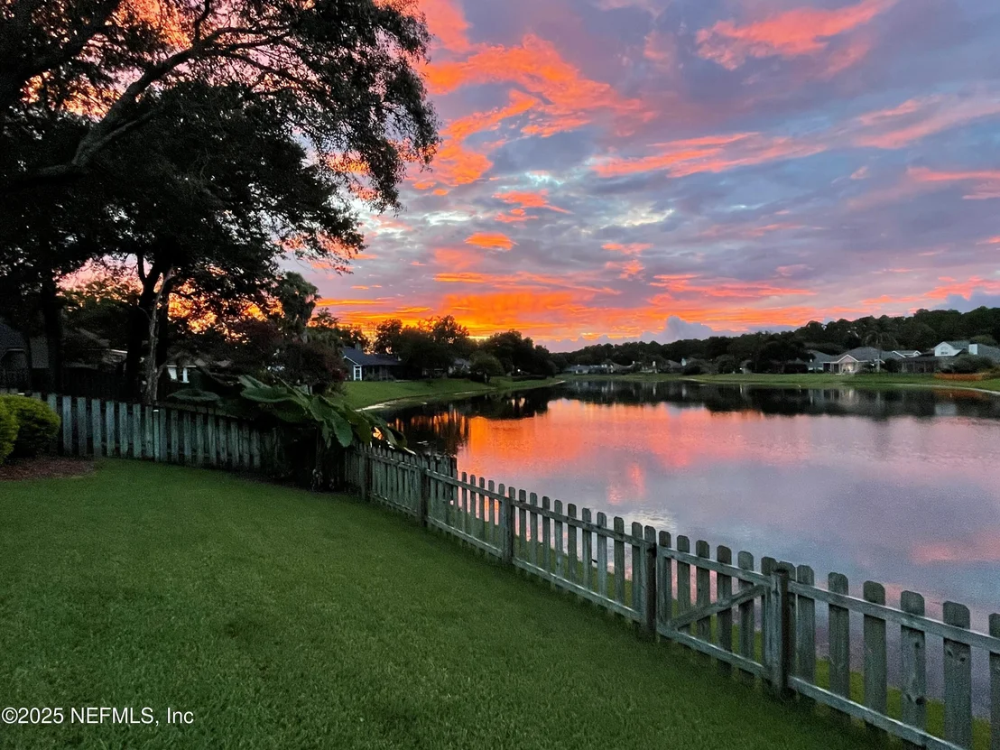 Photo of 364 MAPLEWOOD Drive