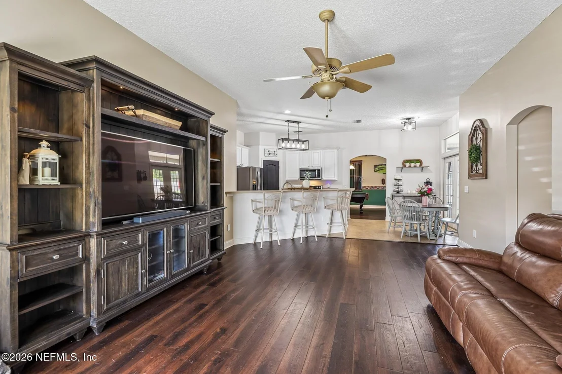 Photo of 573 WELLHOUSE Drive
