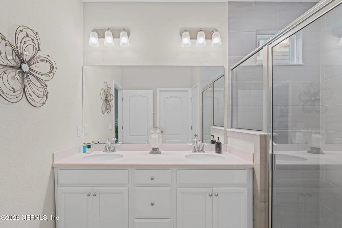 Photo of 39 CRYSTAL CREST Lane