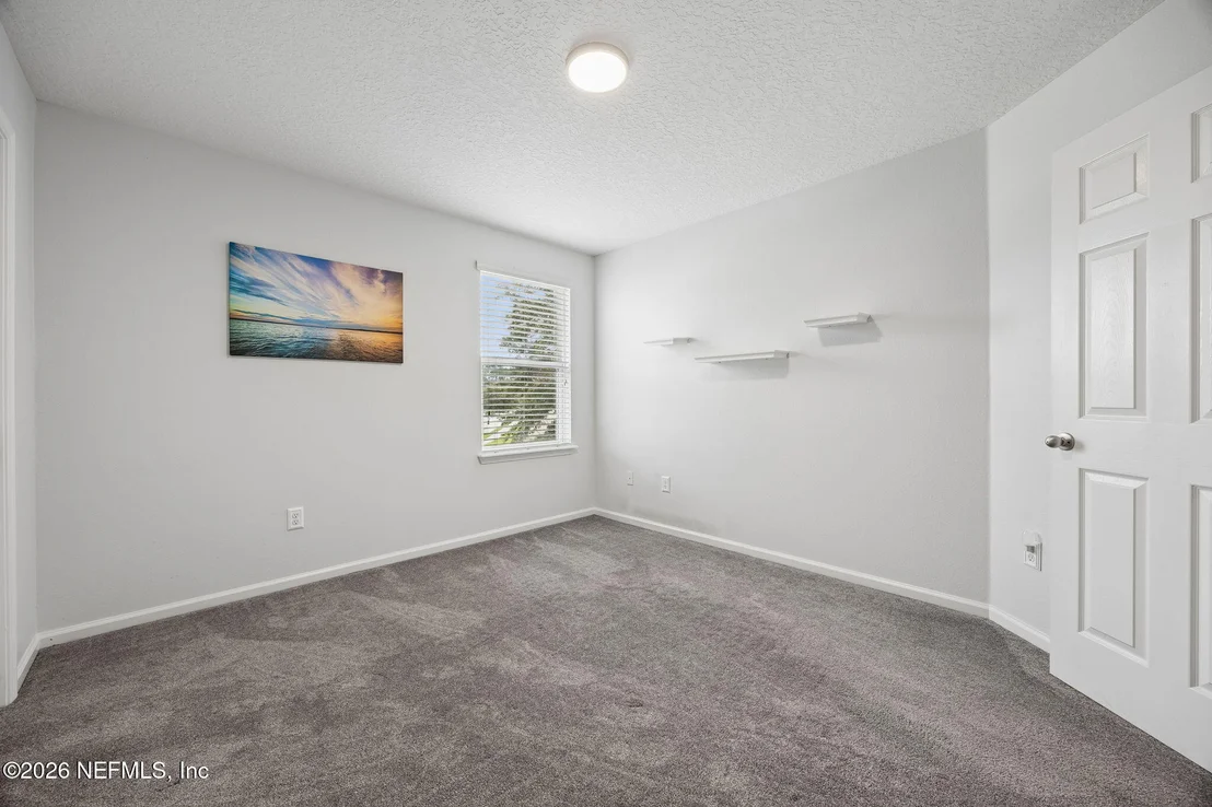 Photo of 95237 PERIWINKLE Place