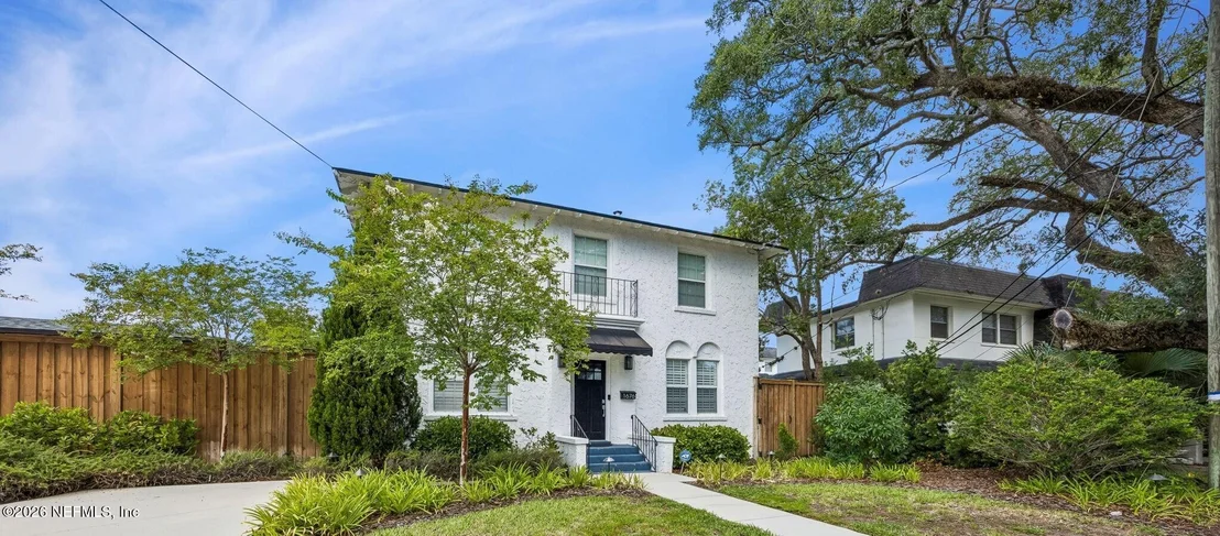 Photo of 1676 RIVER Road