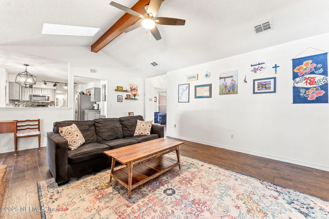 Photo of 3097 NAUTILUS Road