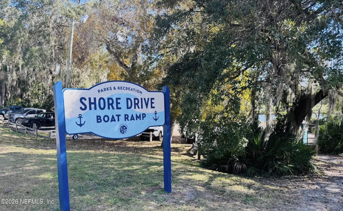 Photo of 409 LOBELIA Road