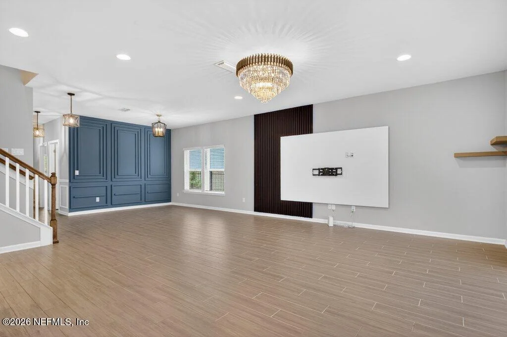 Photo of 21 YARDLEY Court