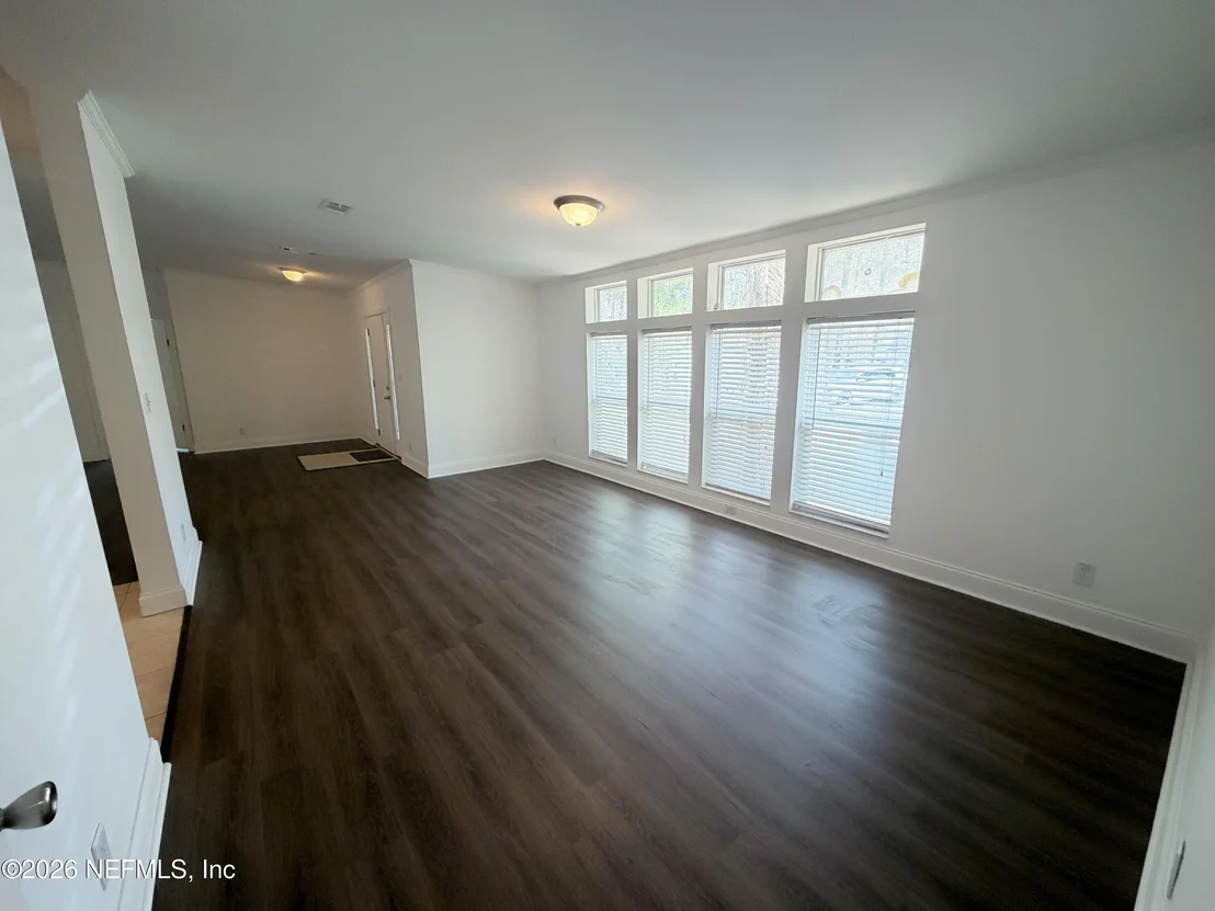 Photo of 2490 VIOLET Way