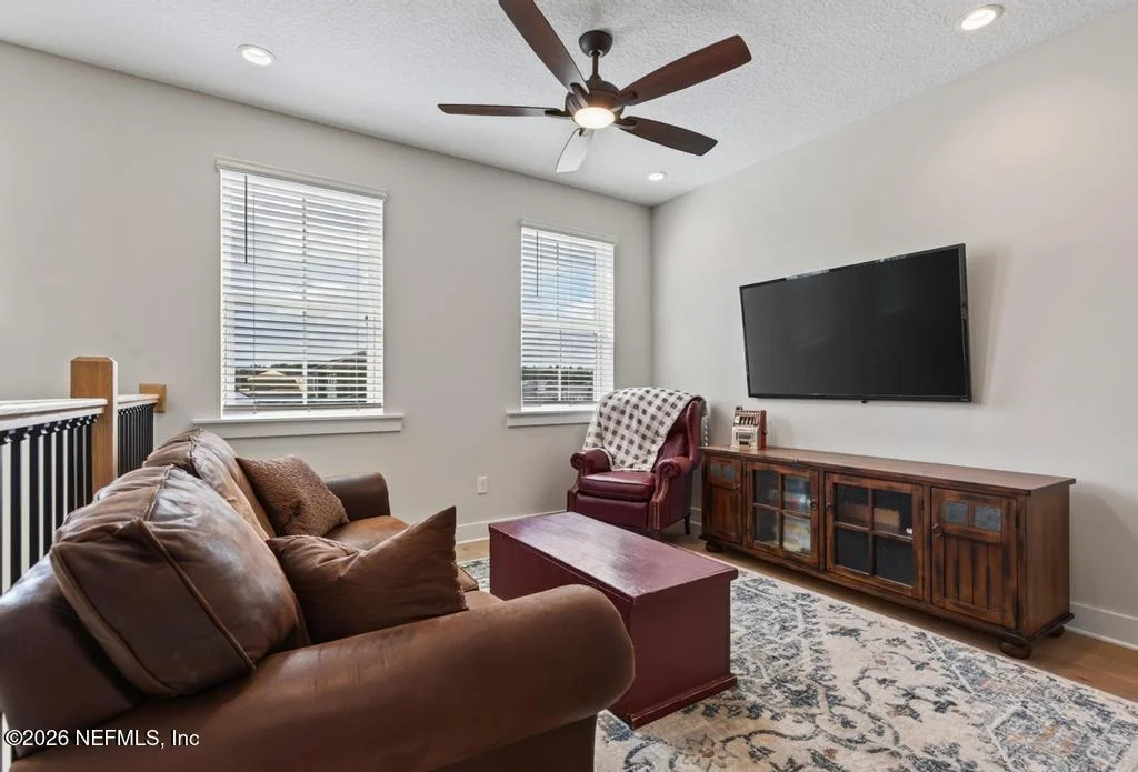 Photo of 329 SAPLING Terrace