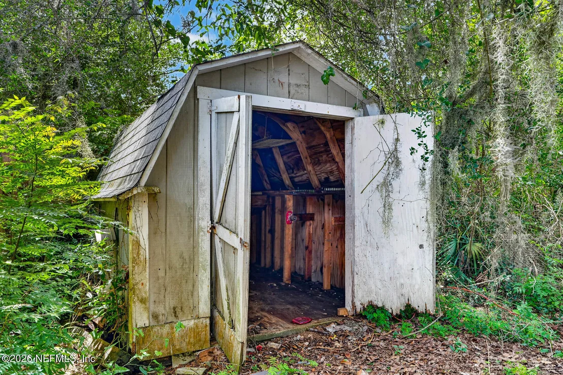 Photo of 108 MOHEGAN Road