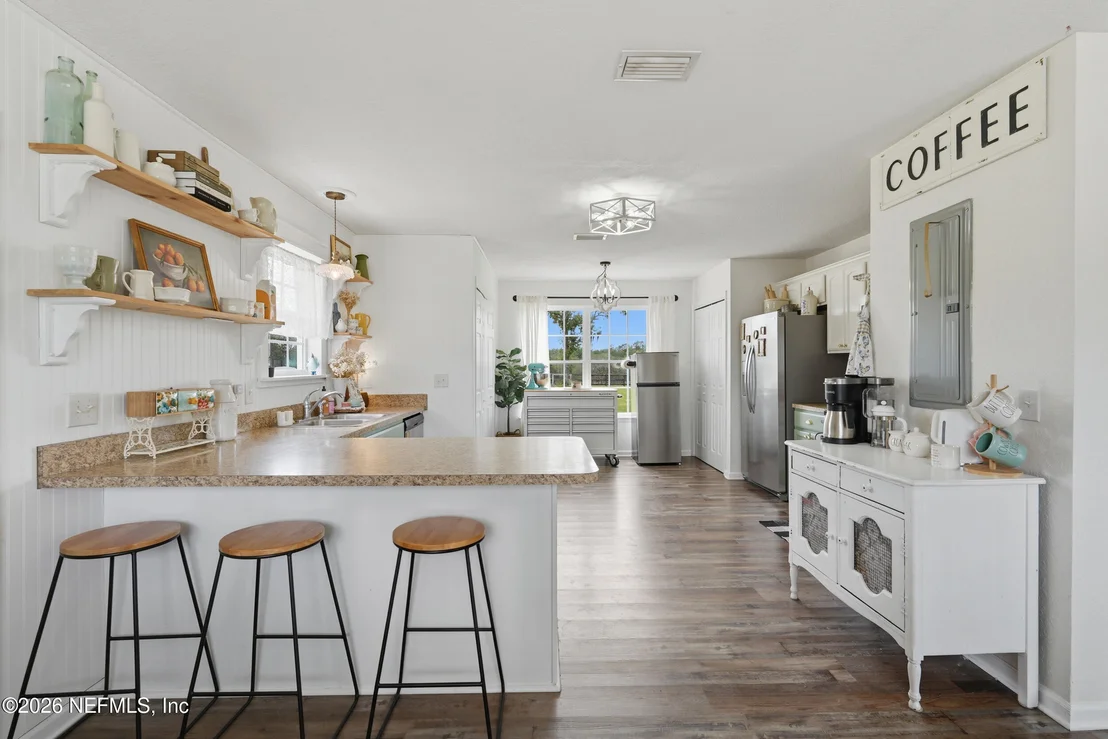 Photo of 8449 STATE ROAD 100
