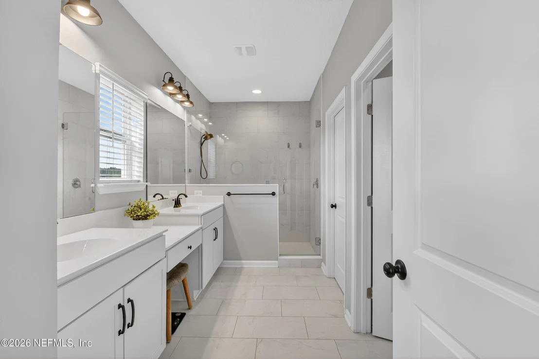 Photo of 350 BROOKGREEN Way
