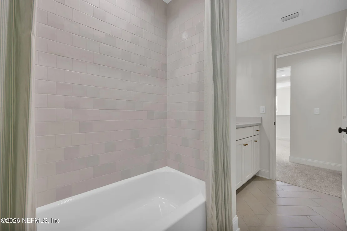 Photo of 342 SEAMARK Drive