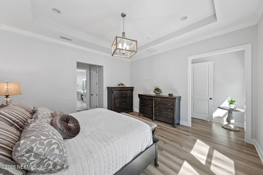 Photo of 566 PARKBLUFF Circle