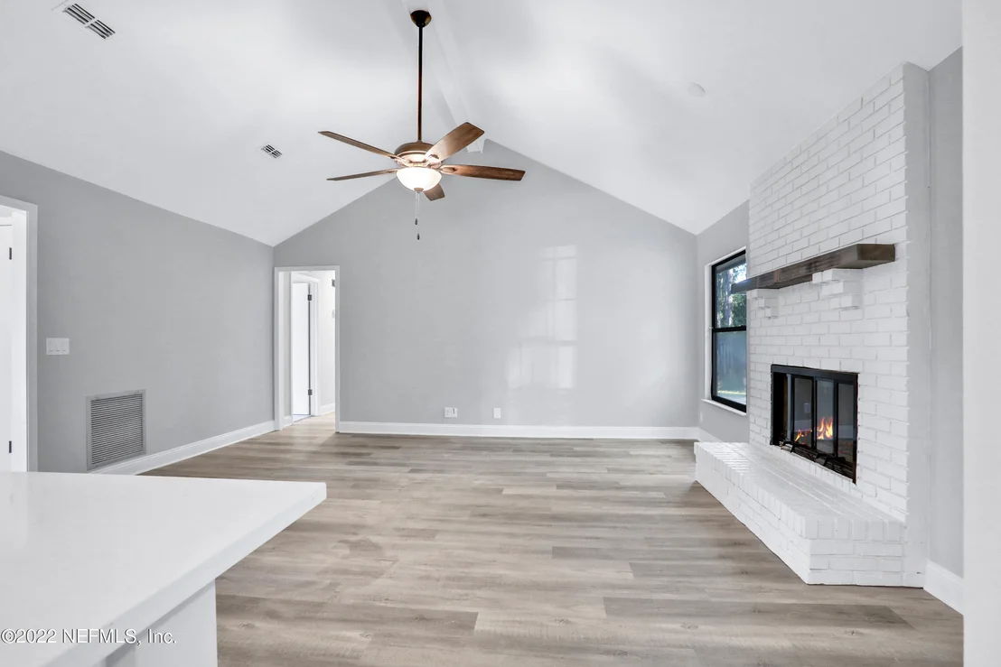 Photo of 1506 RIVERGATE Drive