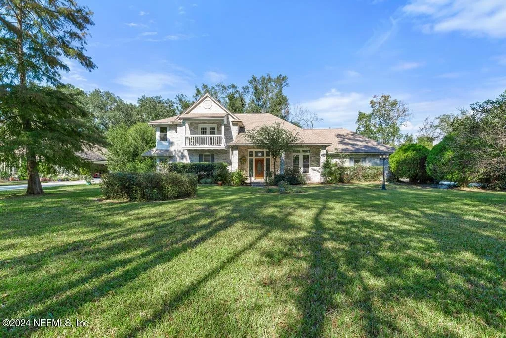 Photo of 413 RIVER BIRCH Lane