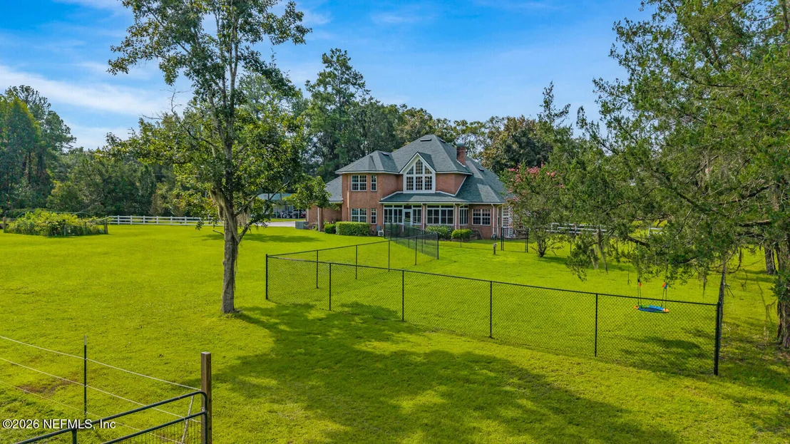 Photo of 46171 SAULS Road