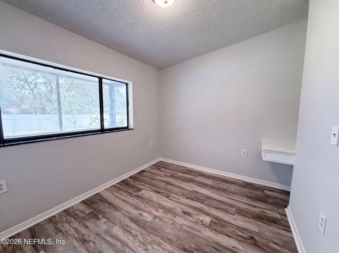 Photo of 1605 RAIFORD Road