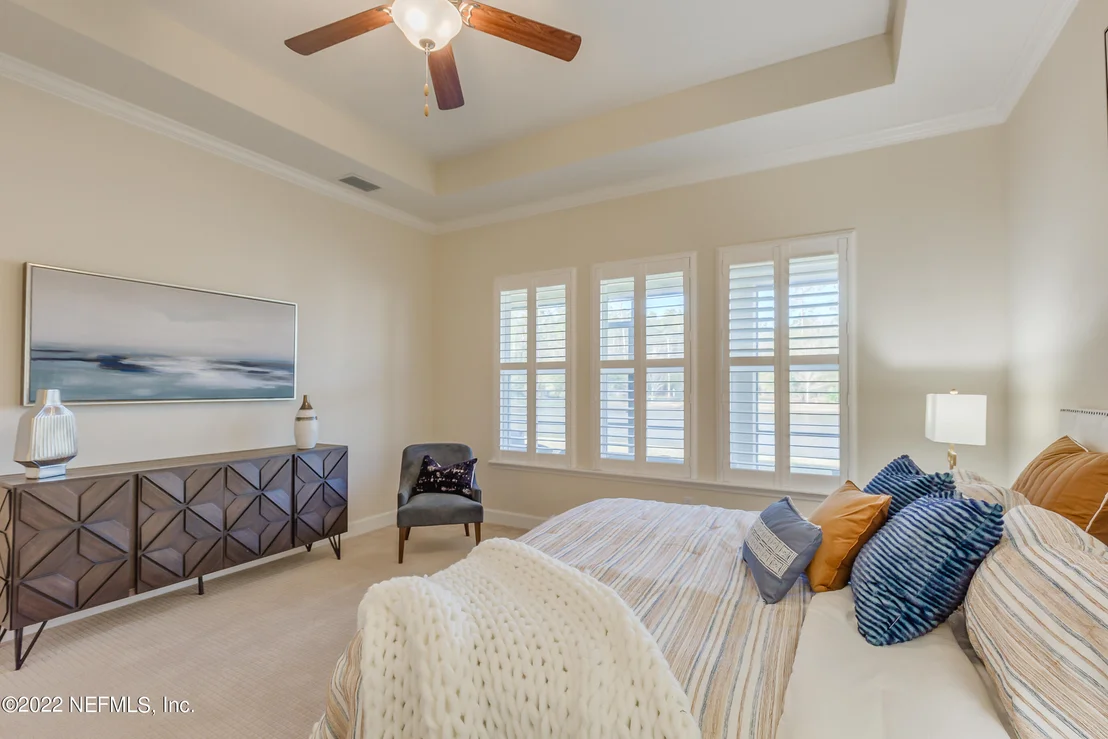 Photo of 276 MANOR Lane