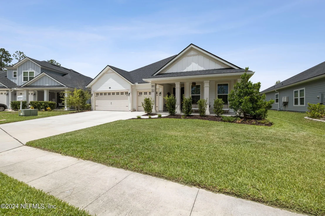 Photo of 94 LUCERNE Court