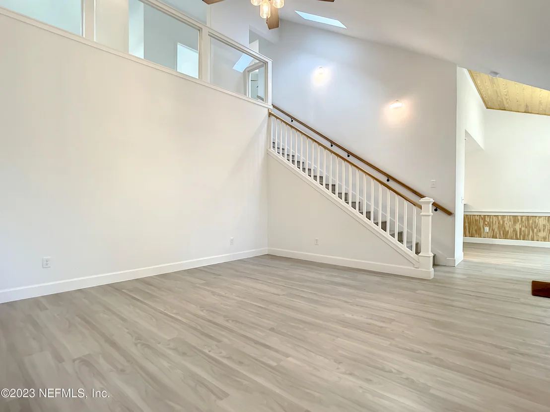Photo of 6635 MADISON Street