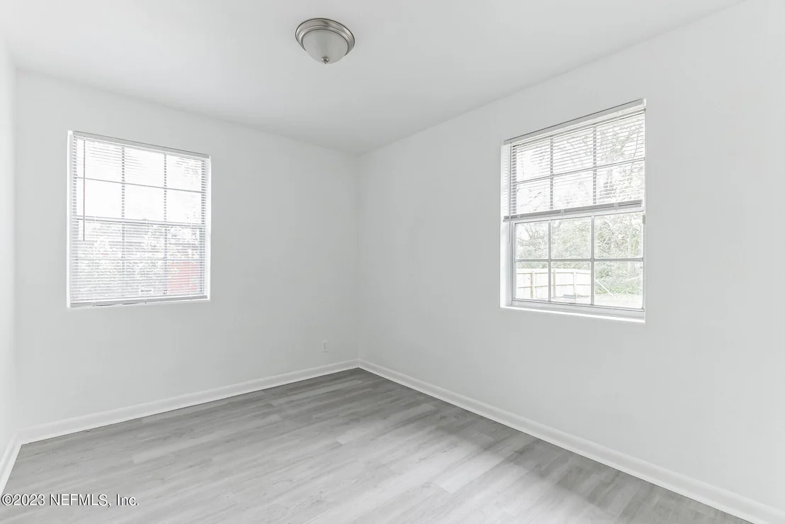 Photo of 824 PROSPECT Street