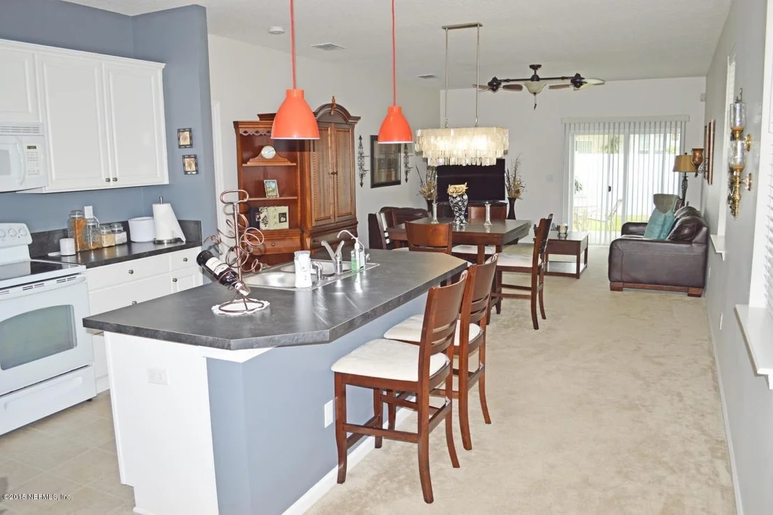 Photo of 6165 Casterbridge Road