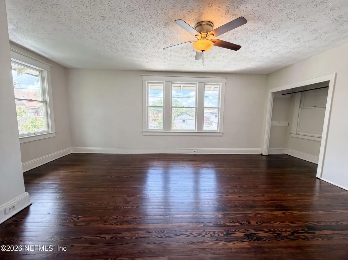 Photo of 1620 CHERRY Street