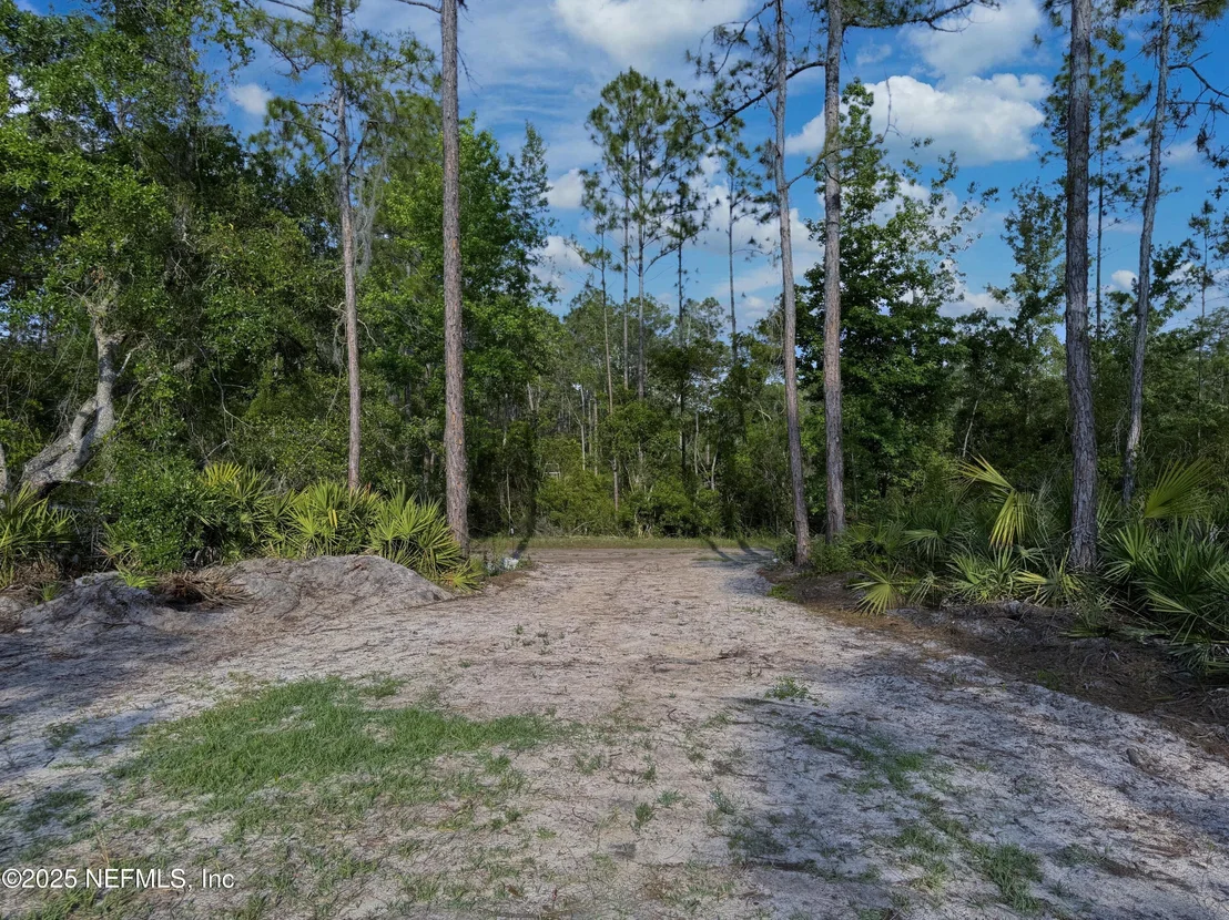 Photo of 121 STELLA Road