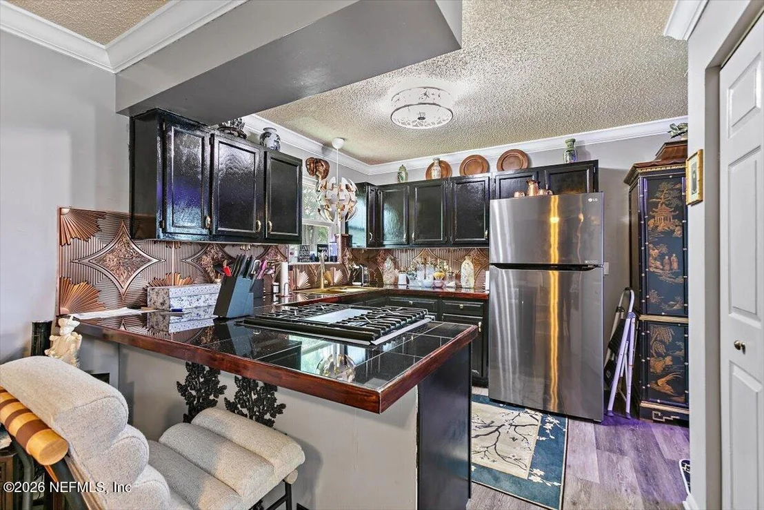 Photo of 8439 COLLINS Road