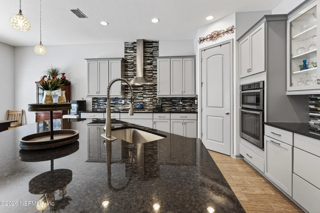 Photo of 127 EAGLE ROCK Drive