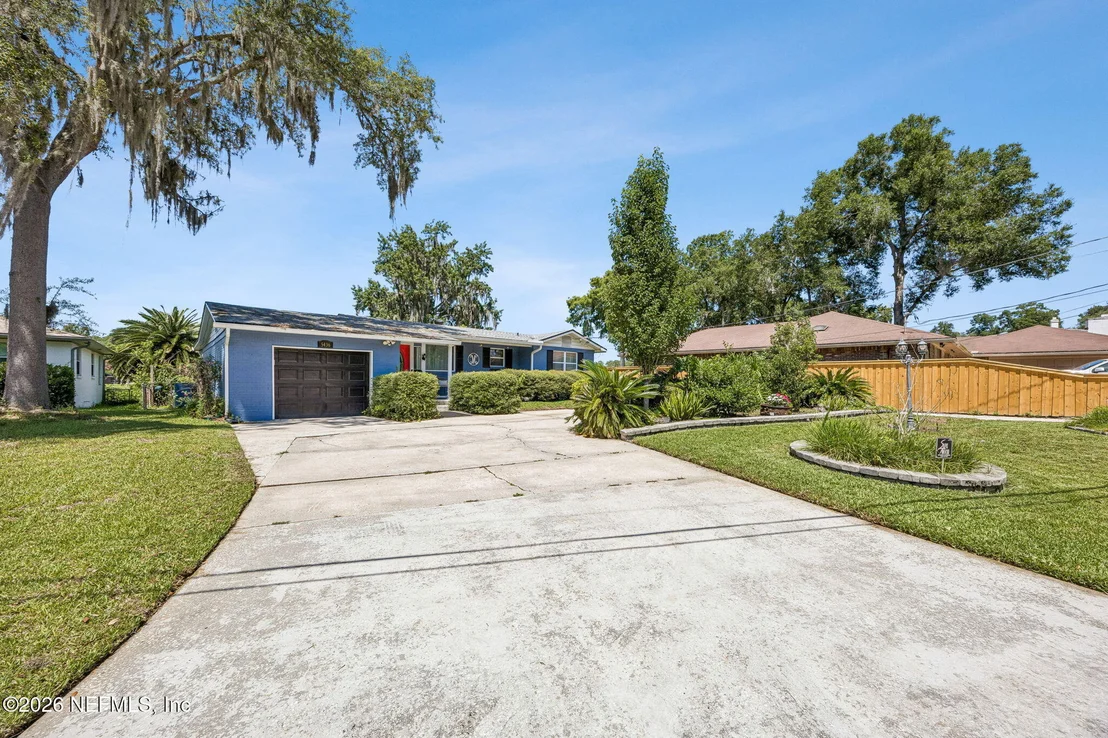 Photo of 5436 WATERSIDE Drive