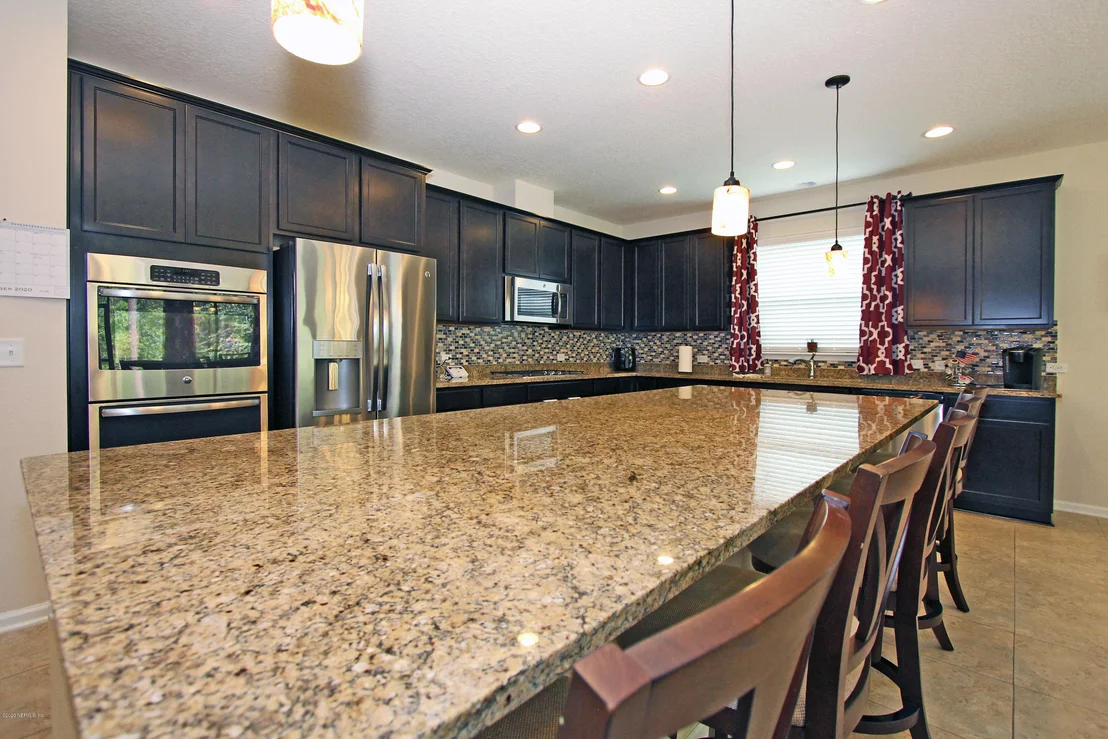 Photo of 399 PALISADE Drive