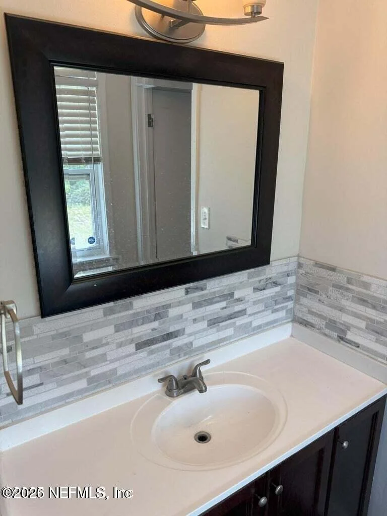 Photo of 4762 CAMBRIDGE Road