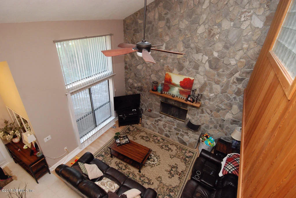 Photo of 14615 MANDARIN Road