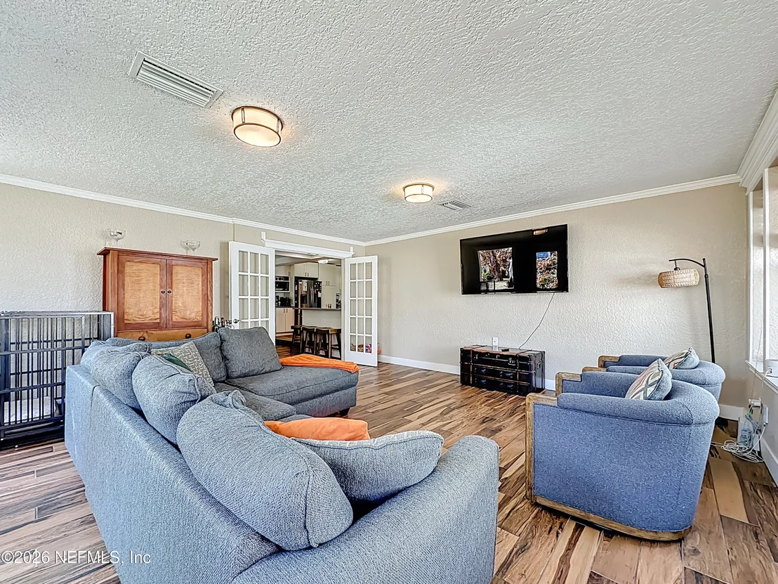 Photo of 18 SOLANO Avenue