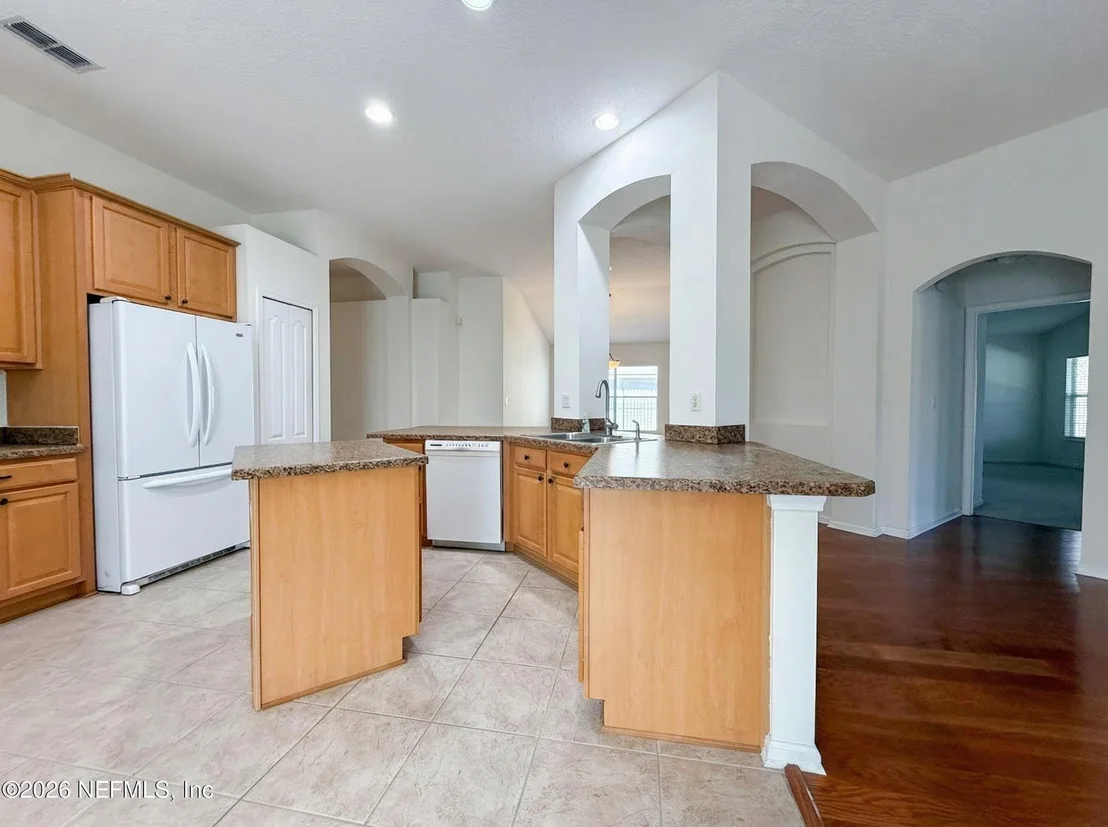 Photo of 13431 DEVAN LEE Drive E
