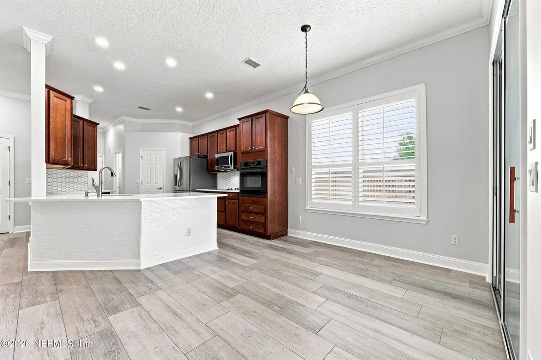 Photo of 10125 DELPOINT Lane