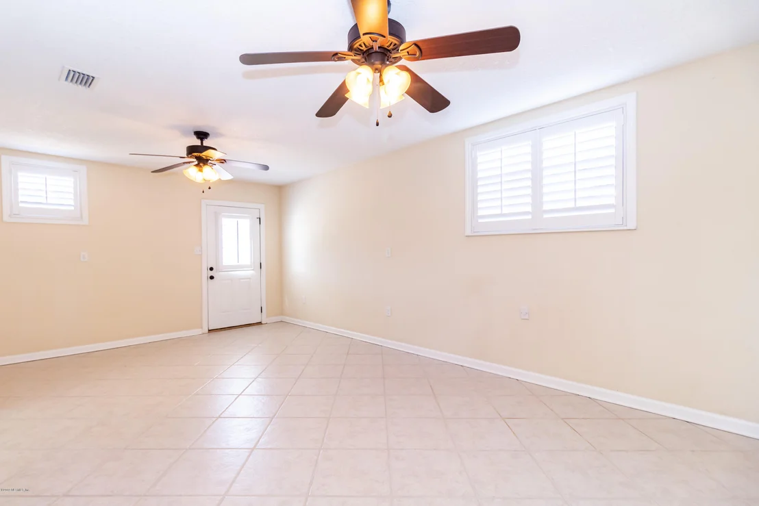 Photo of 705 PALM TREE Road