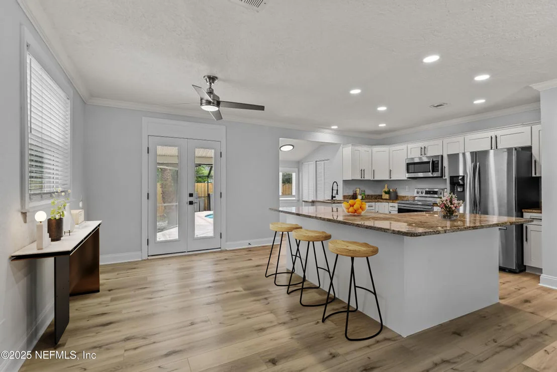 Photo of 1529 FERNDALE Place