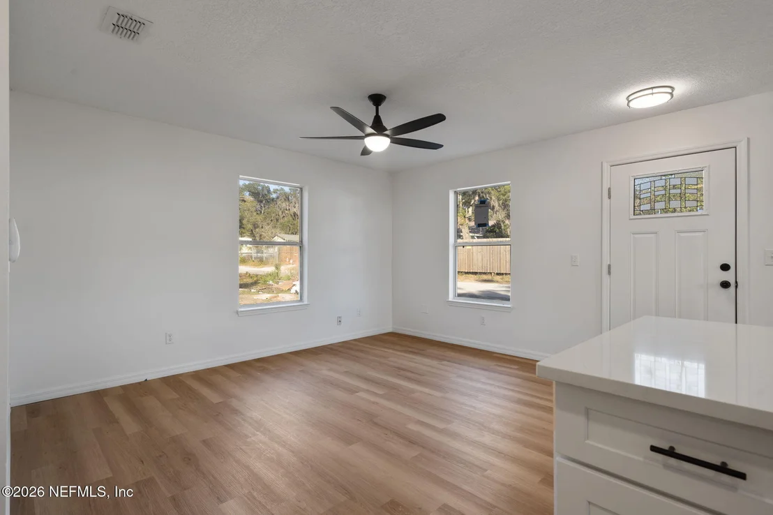 Photo of 533 S RODRIQUEZ Street