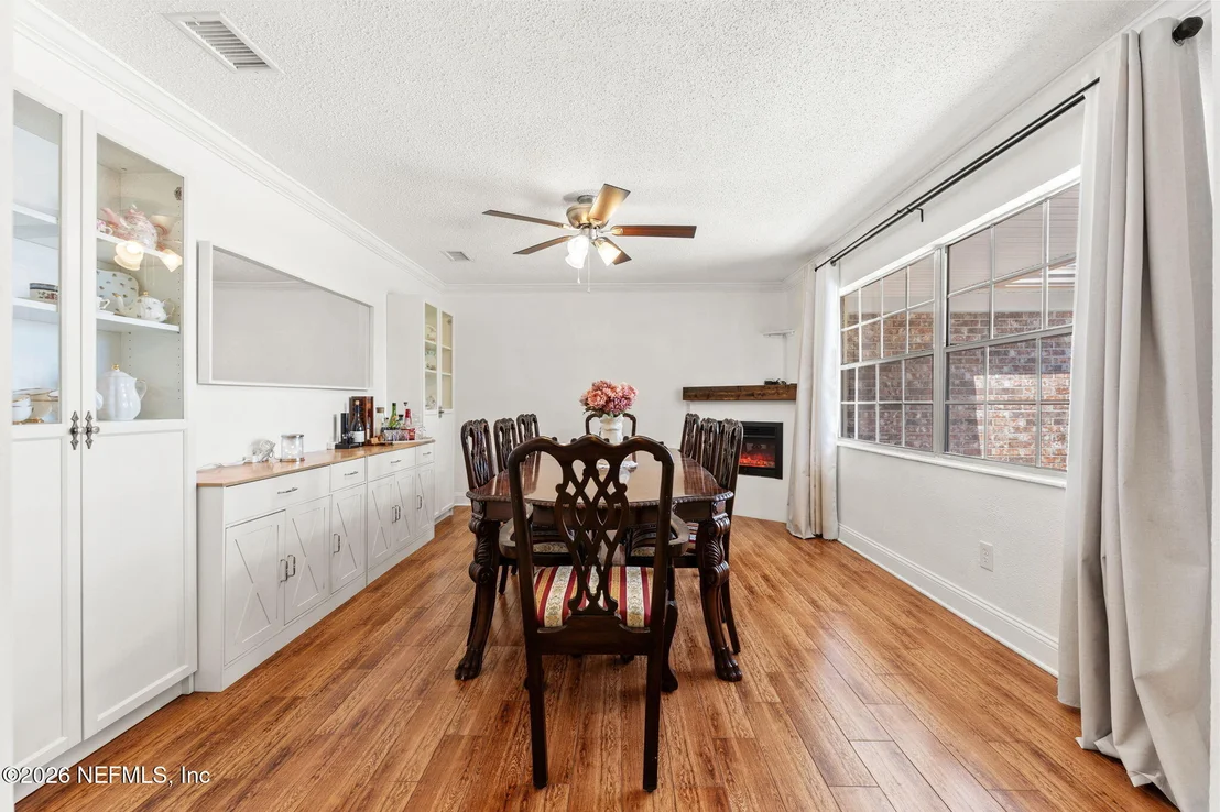 Photo of 1661 BARTLETT Avenue