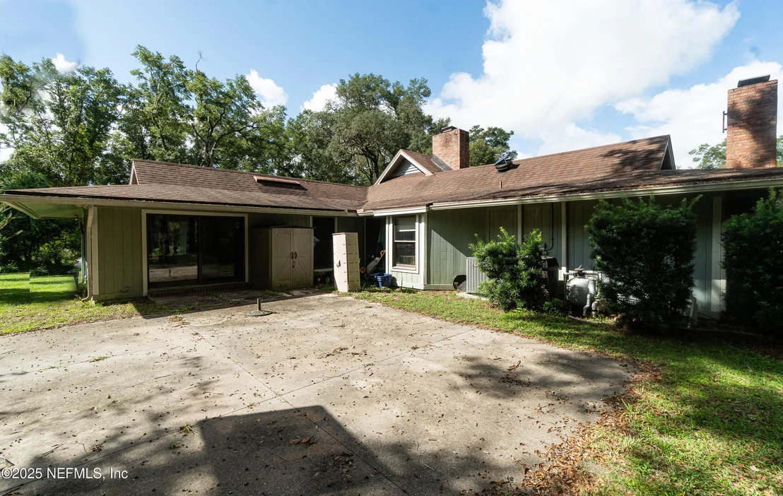 Photo of 2860 RAVINES Road