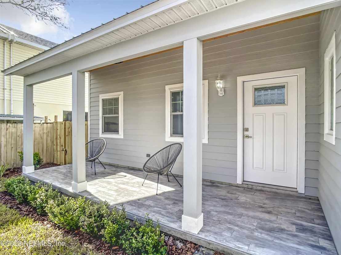 Photo of 6635 MADISON Street