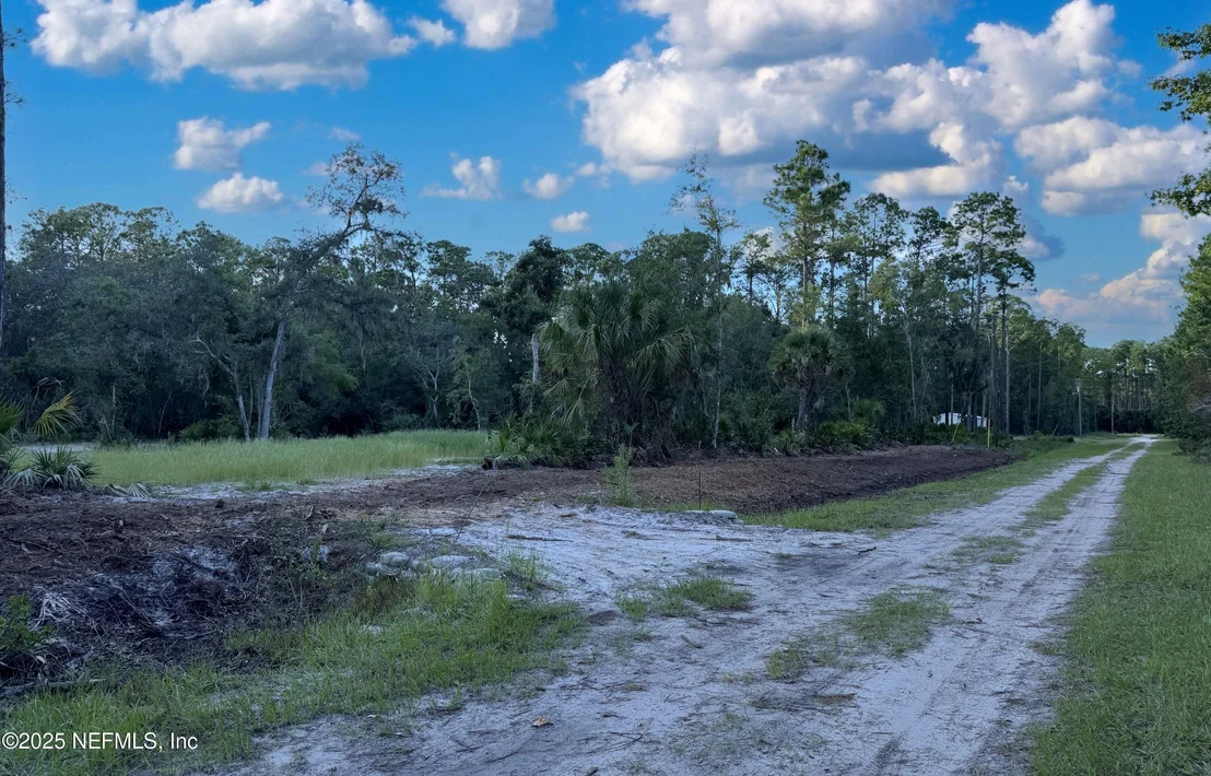 Photo of 121 STELLA Road
