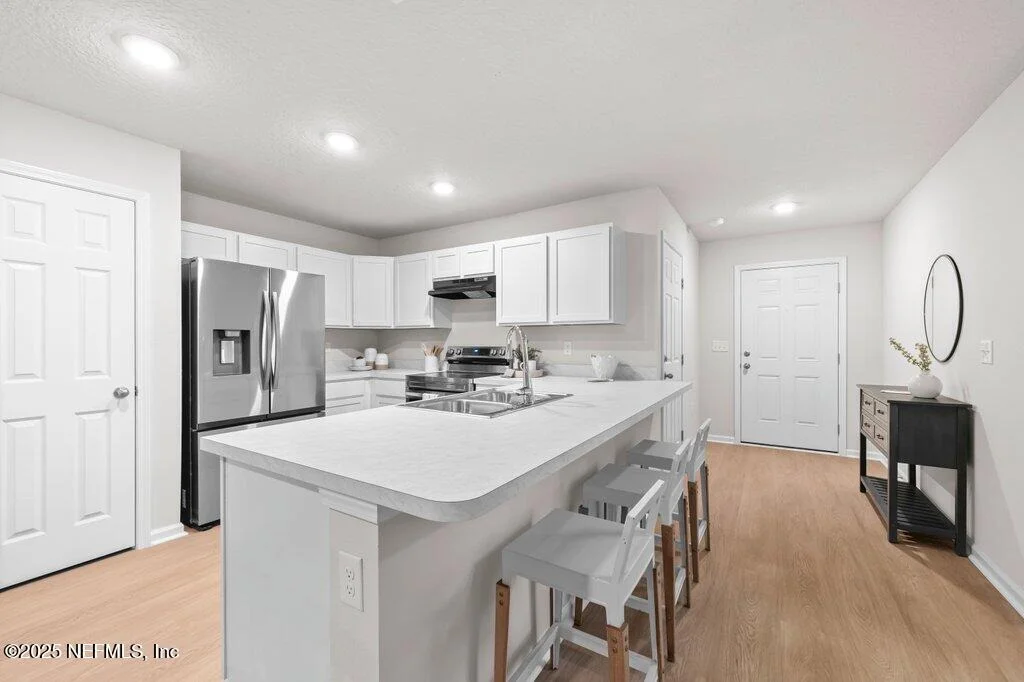 Photo of 8454 DANDY Avenue