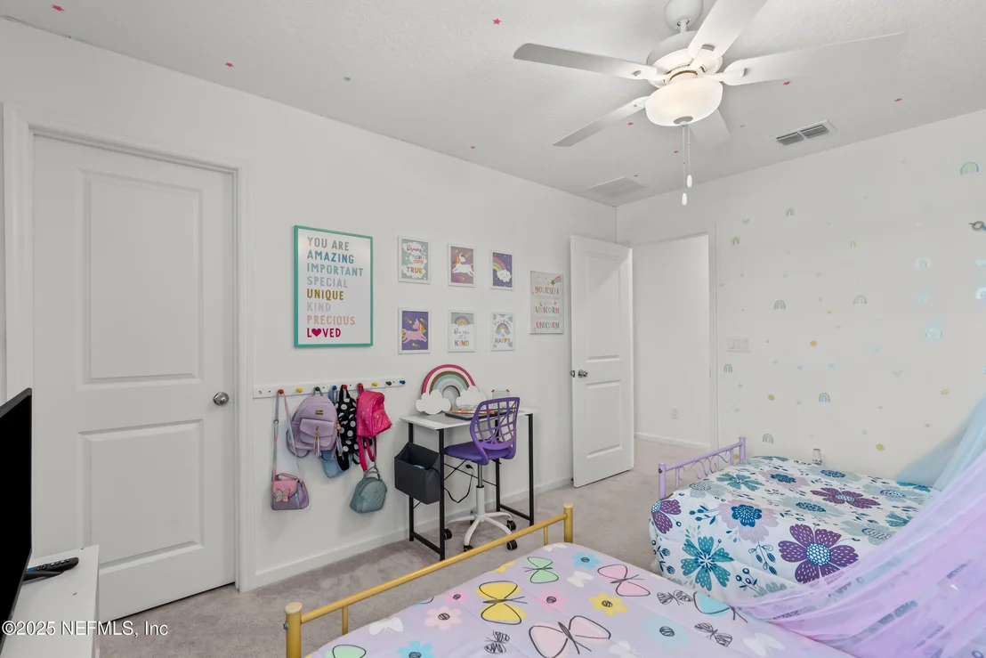 Photo of 9852 LOVAGE Lane