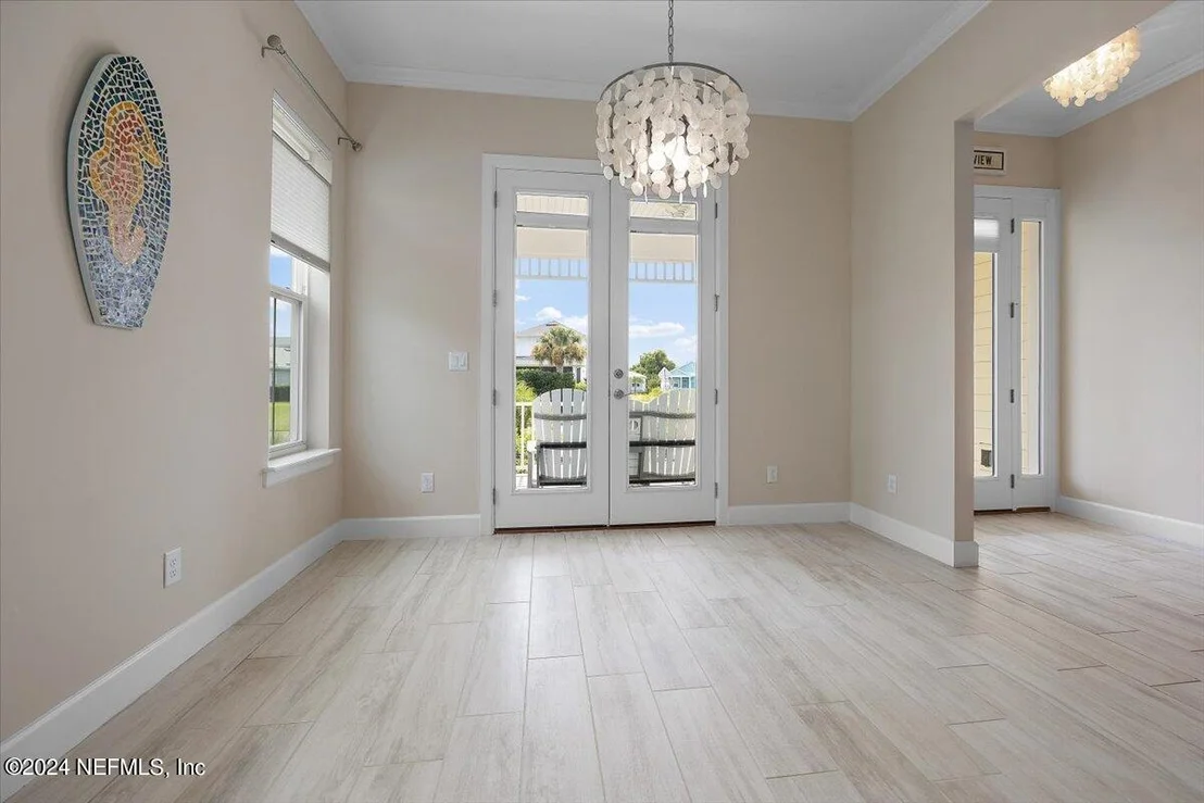 Photo of 92 OCEANVIEW Drive