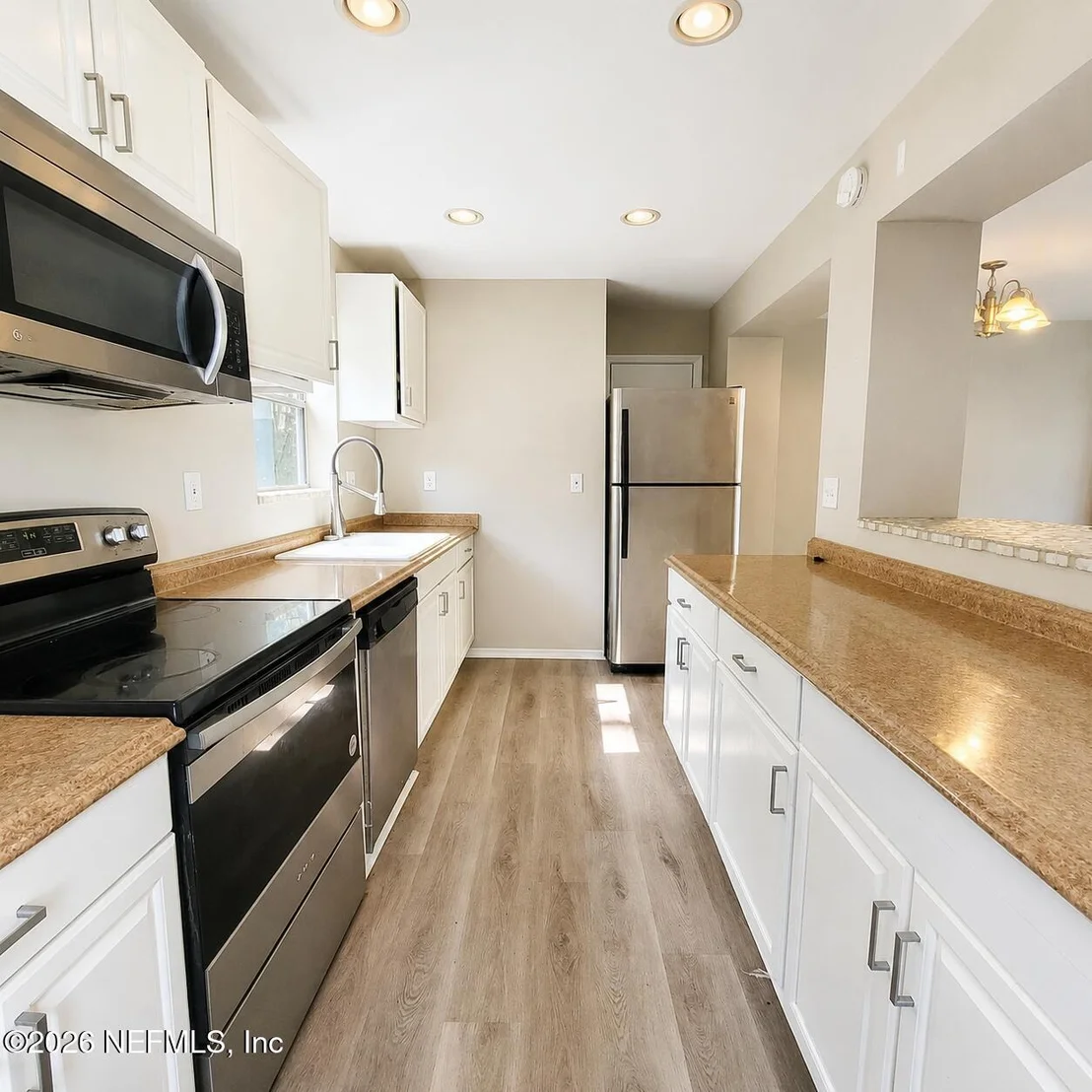 Photo of 228 N WHITNEY Street